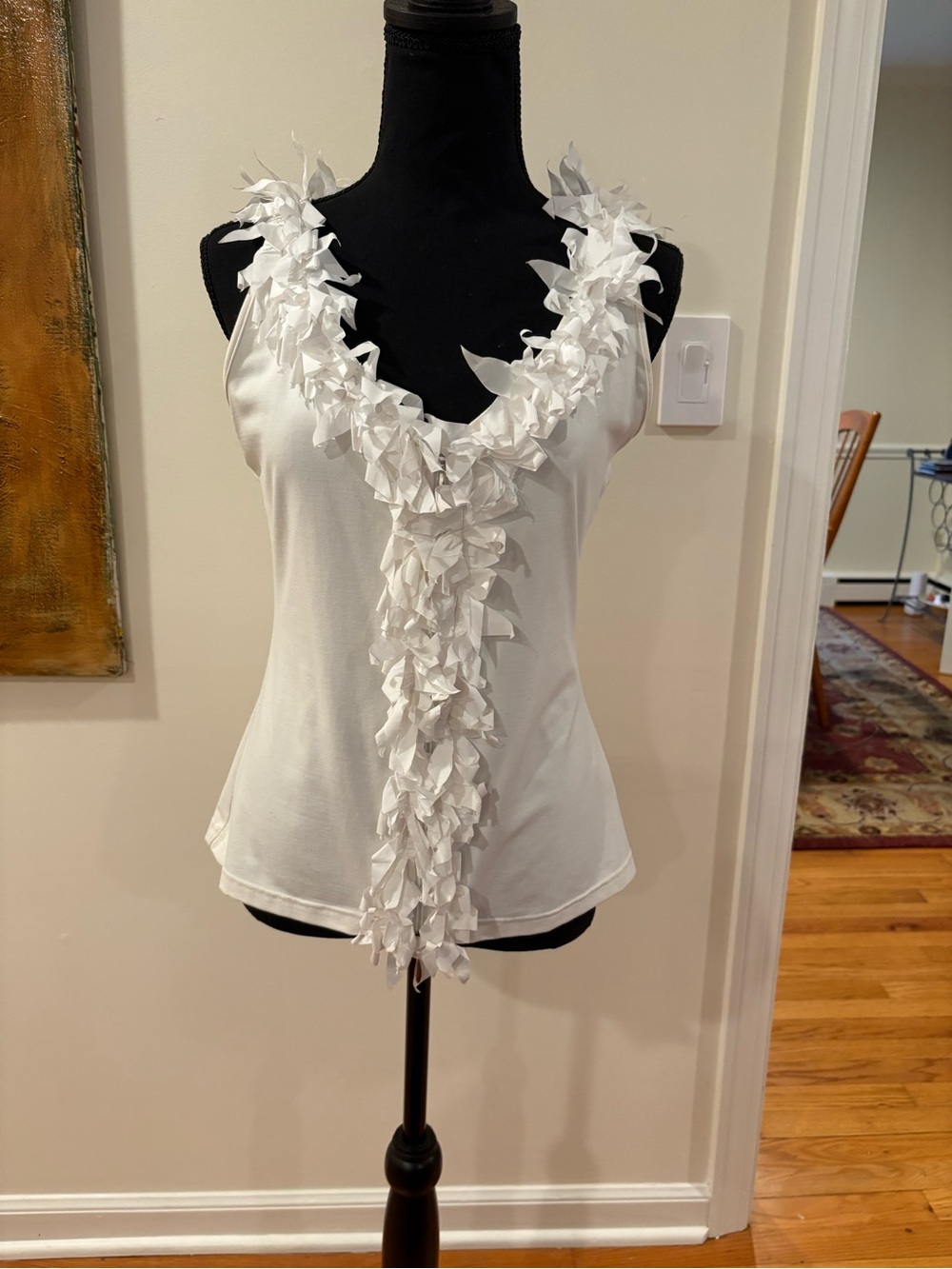 Anne Fontaine White Women's V-Neck Ruffled Trim Tank Top